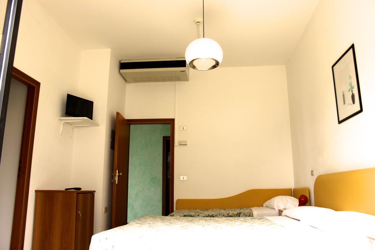 B&B Domus Mea 체제나티코 외부 사진